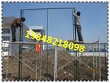 操场 体育场专用围网--包头勾花网围栏 浸塑围栏网25元米