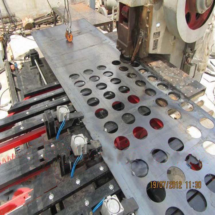 重型冲孔板网 &nbsp;(12).jpg